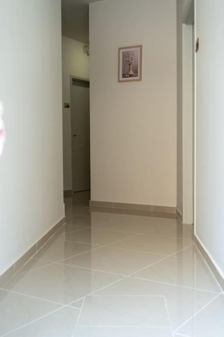 Anesis Airport Rooms 102 Коропион Экстерьер фото